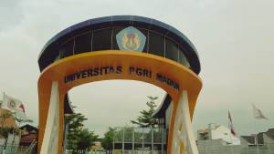 Panduan Lengkap Universitas PGRI Madiun: Jurusan, Biaya, dan Keunggulan